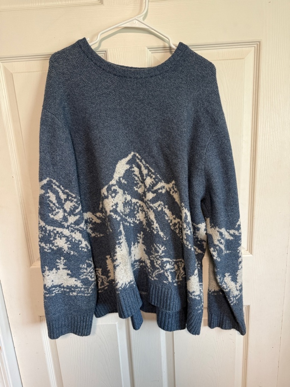 Old Navy Heathered Gray Knit Sweater